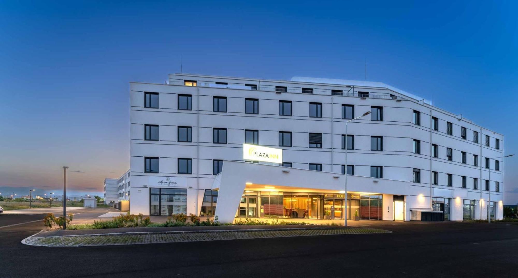 Plaza Inn Wiener Neustadt, BW Signature Collection ภายนอก รูปภาพ