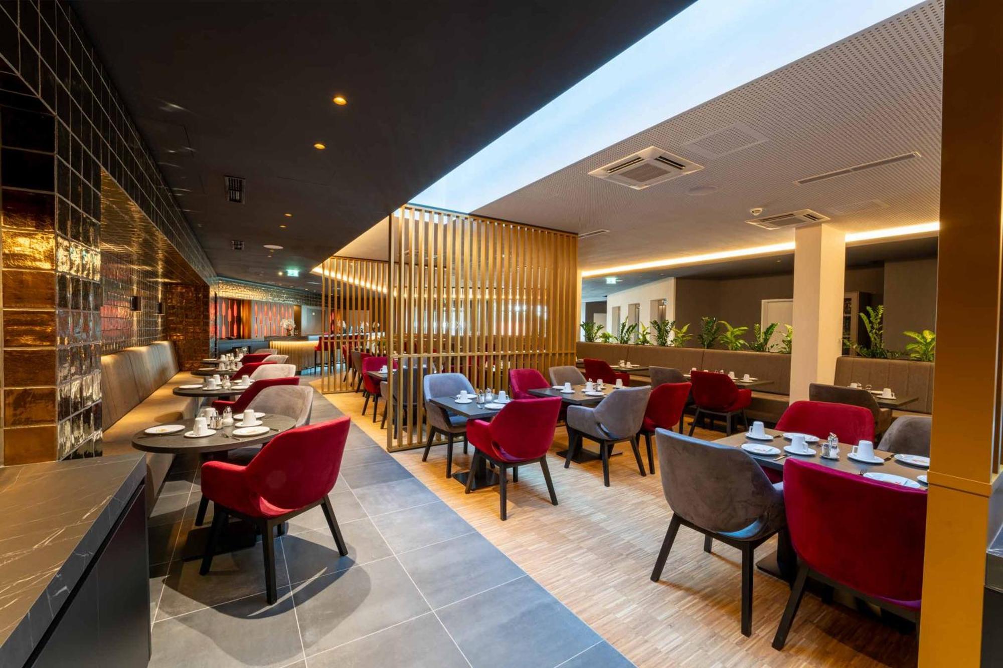 Plaza Inn Wiener Neustadt, BW Signature Collection ภายนอก รูปภาพ