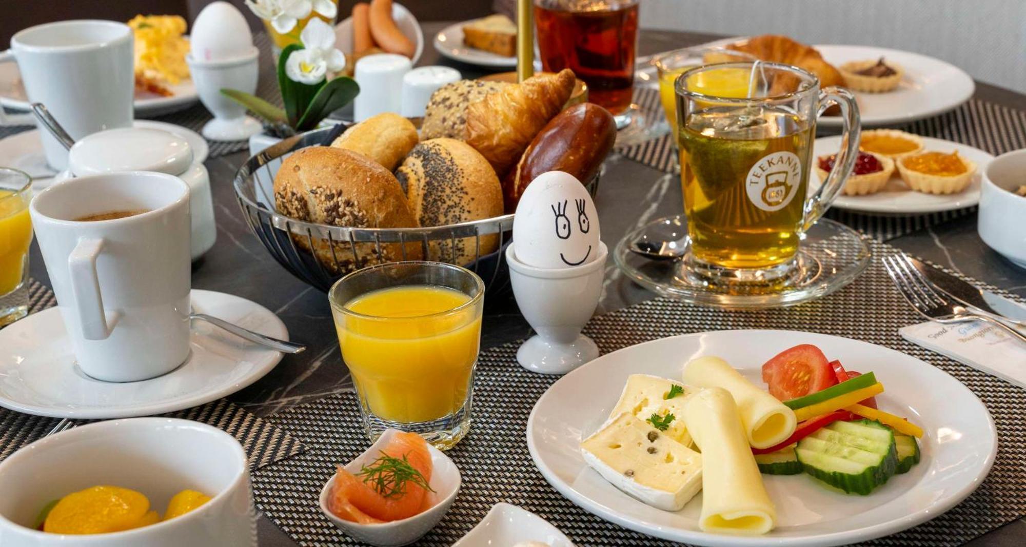 Plaza Inn Wiener Neustadt, BW Signature Collection ภายนอก รูปภาพ