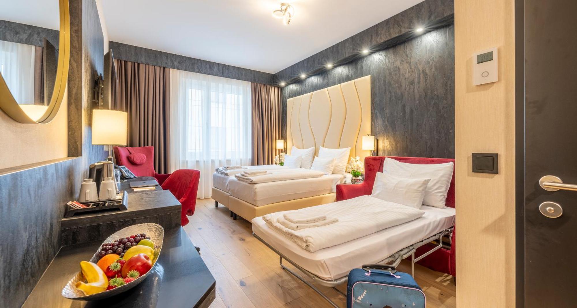 Plaza Inn Wiener Neustadt, BW Signature Collection ภายนอก รูปภาพ